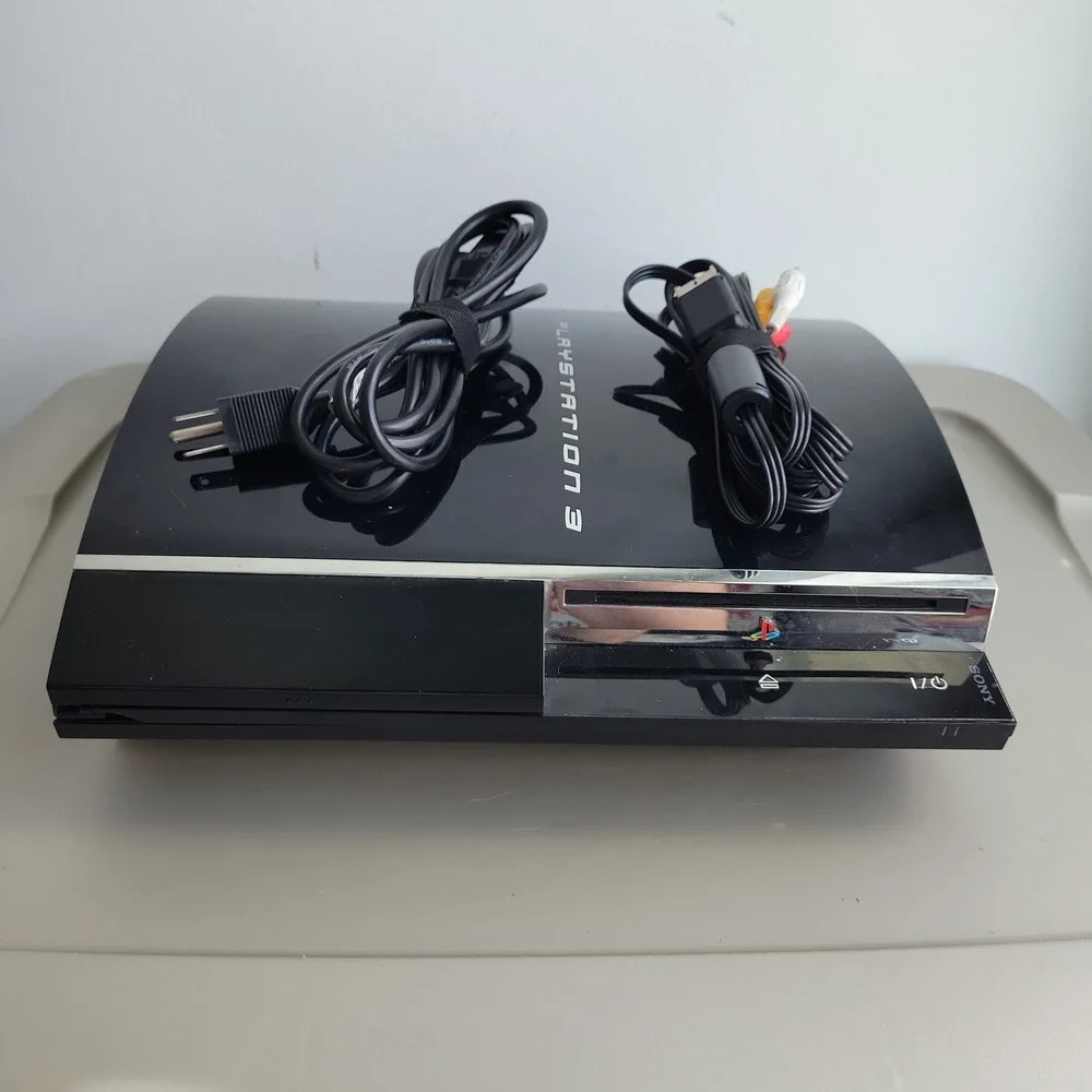 Sony PlayStation 3 PS3 Fat Console Piano Black 80GB Model CECHL01 -Read Descript